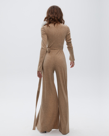 Комбинезон трикотажный с разрезом по ноге