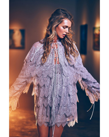 Кружевное платье мини