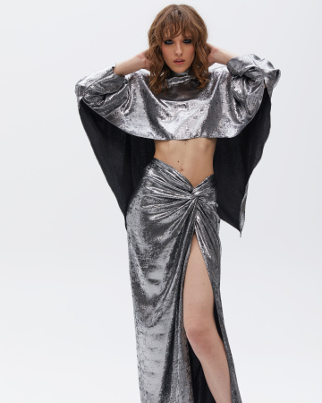 Свободная блуза-водолазка с шарфом