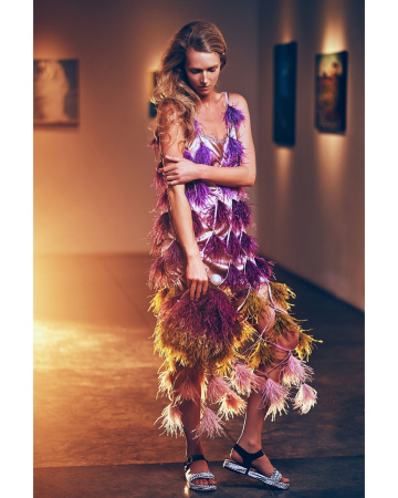 Сарафан-сетка из перьев