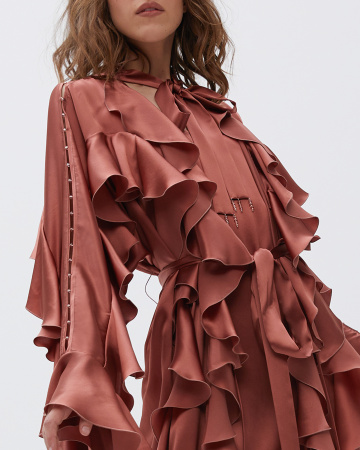 Накидка с поясом и воланами