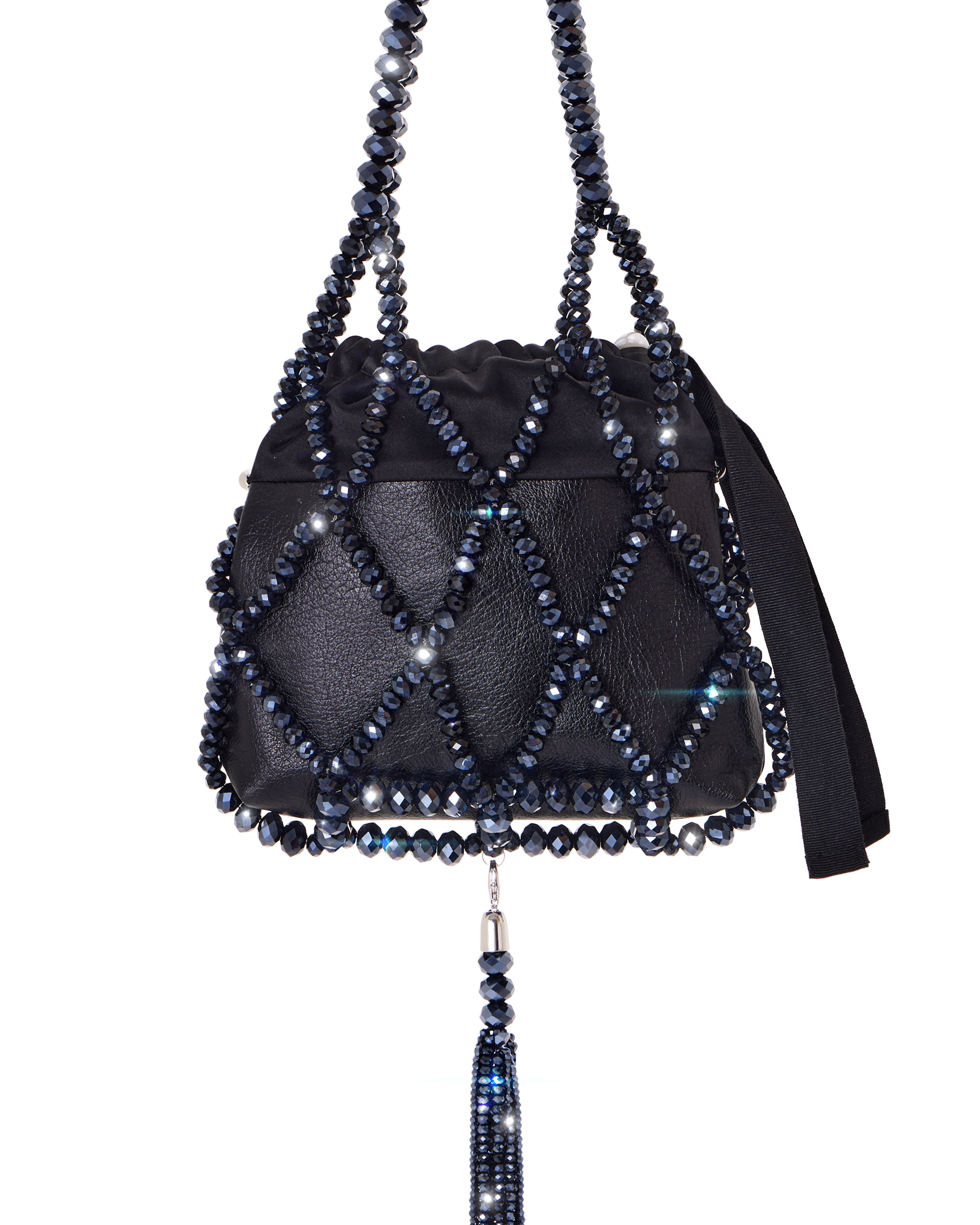 Плетеная сумка из бусин