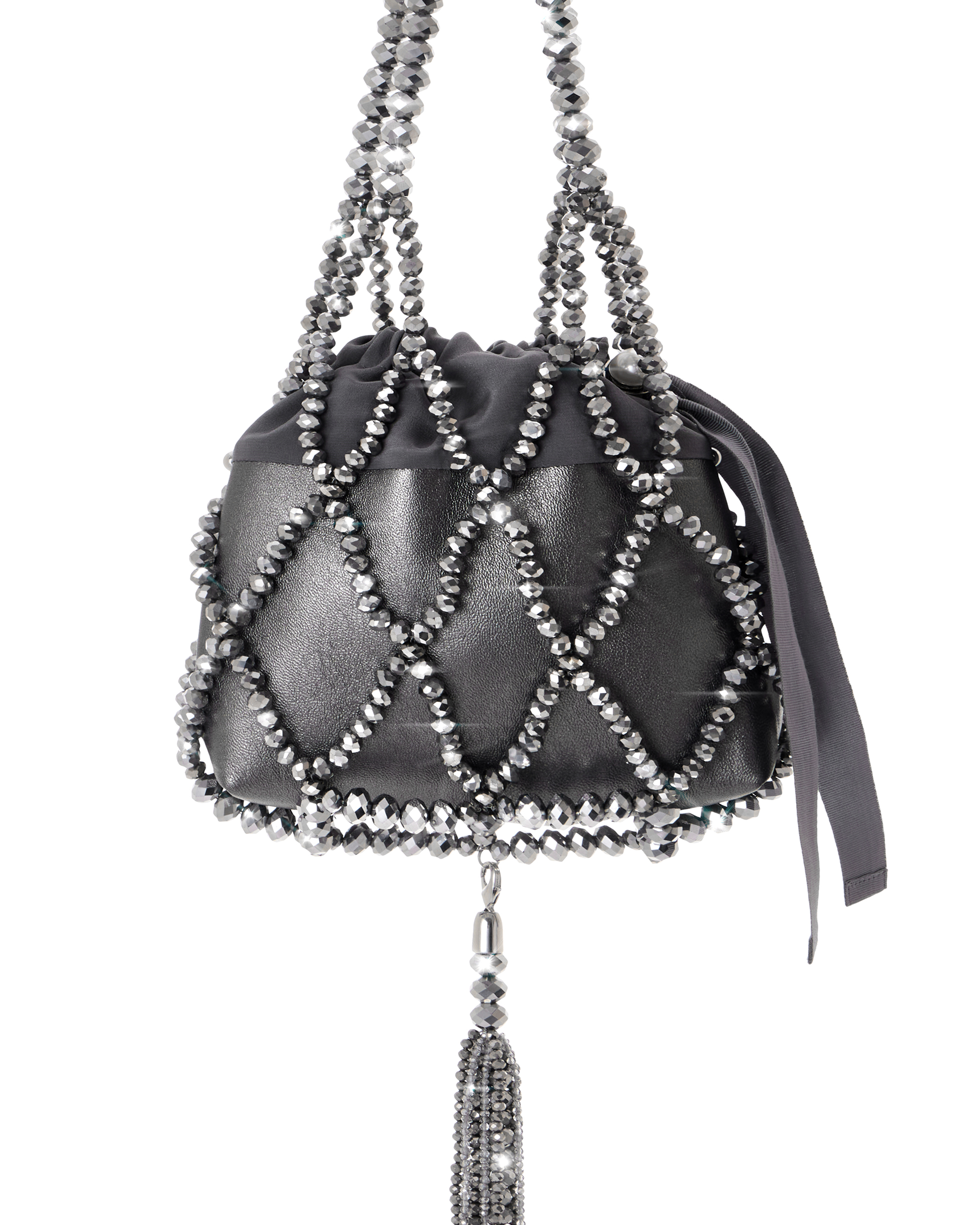 Плетеная сумка из бусин 