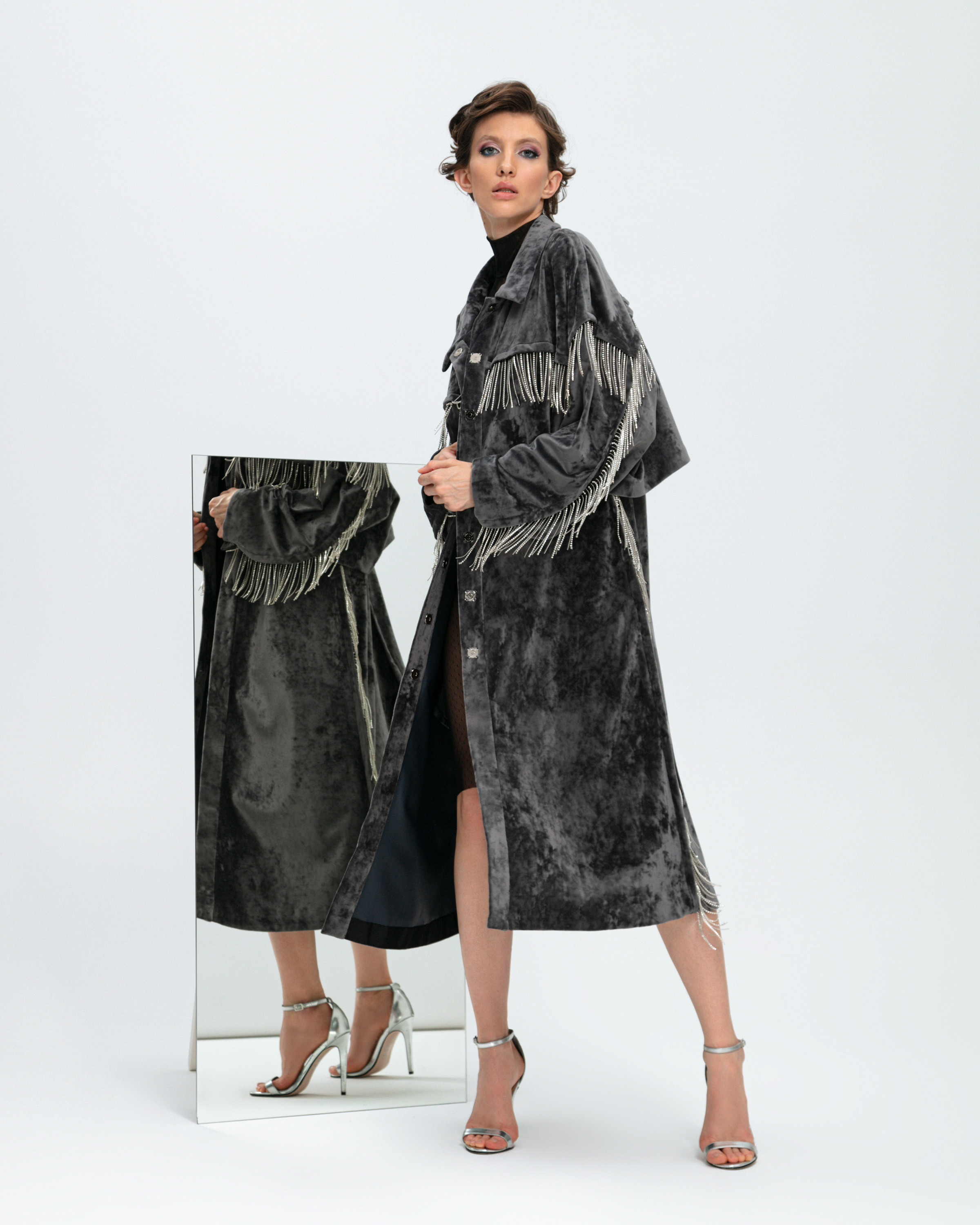 Тренч-Бомбер трансформер со стразами