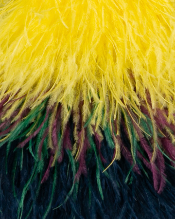 Перьевой клатч с цепочкой