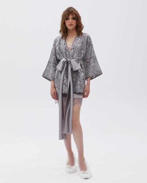 Кимоно  кружевное с поясом-бантом