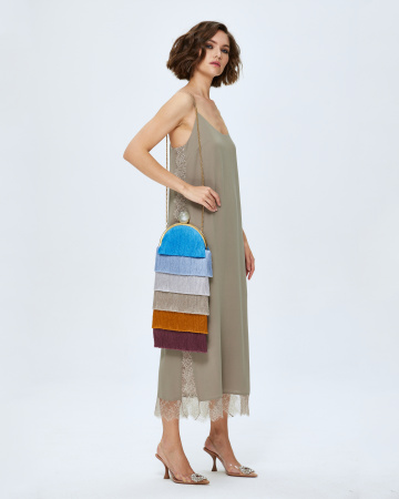 Клатч из бахромы