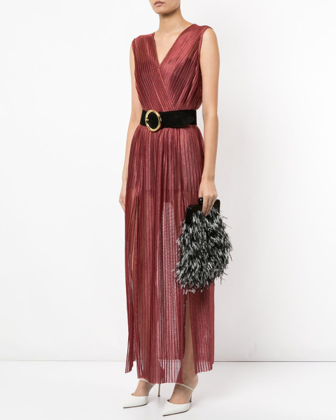 Перьевой клатч на пластике