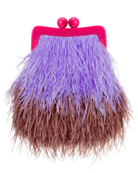 Перьевой клатч на пластике