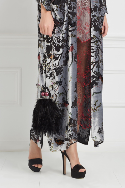 Перьевой клатч с цепочкой