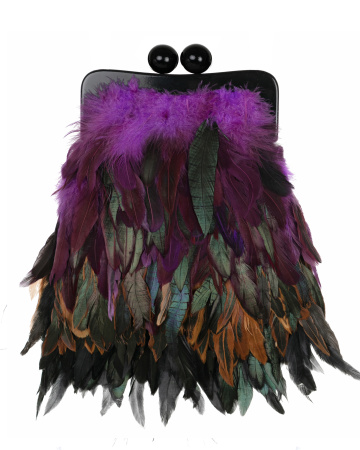 Перьевой клатч на пластике
