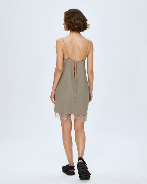 Платье-комбинация мини с кружевом