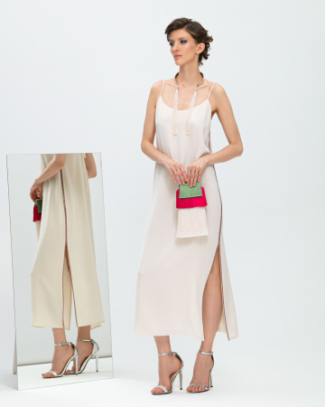 Клатч из бахромы с цепочкой