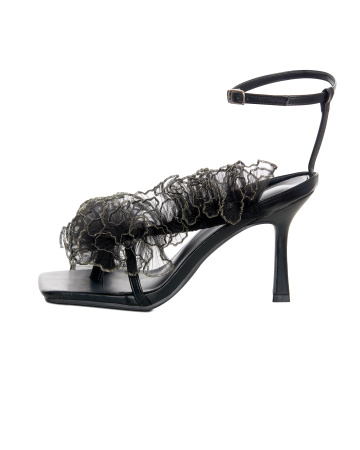 Босоножки с рюшей