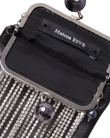 Клатч  со стразовой цепью и не съемной цепочкой