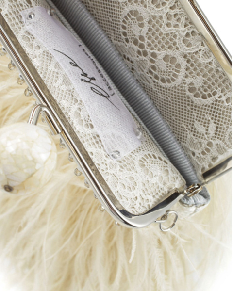 Перьевой клатч с цепочкой