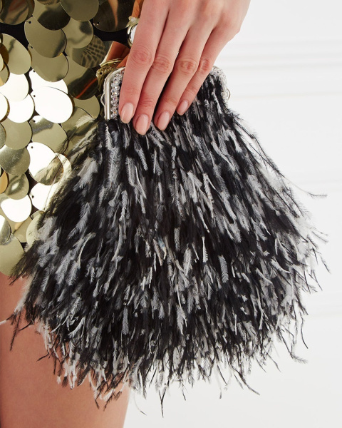 Перьевой клатч с цепочкой