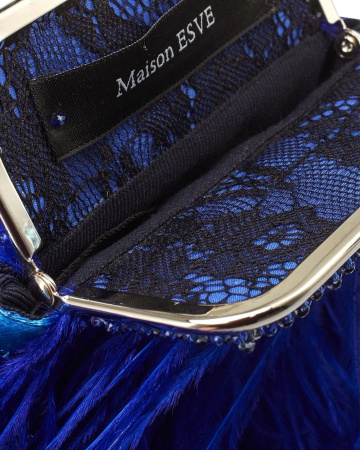 Перьевой клатч с цепочкой