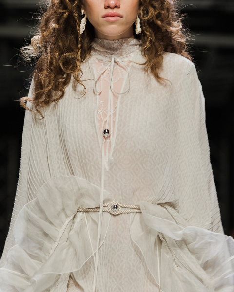 Пояс из витого шнура с бусиной