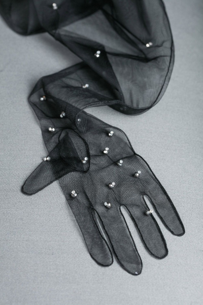 Перчатки со стразами