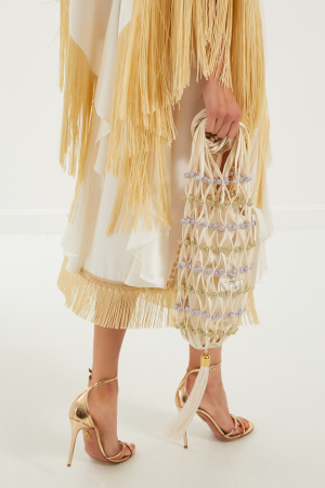 Плетеная сумка с кисточкой