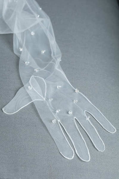 Перчатки со стразами