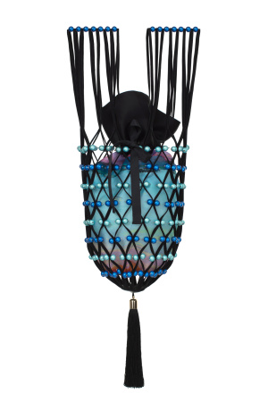 Плетеная сумка с кисточкой