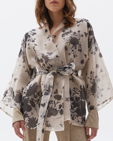 Двухслойное кимоно с поясом