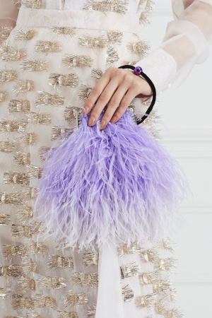 Перьевой клатч с цепочкой