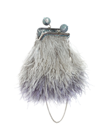 Перьевой клатч с цепочкой