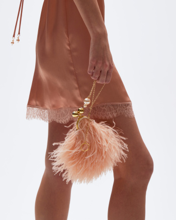 Перьевой микро-клатч на браслете