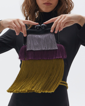 Клатч из бахромы