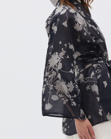 Двухслойное кимоно с поясом