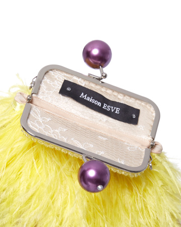 Перьевой клатч с цепочкой