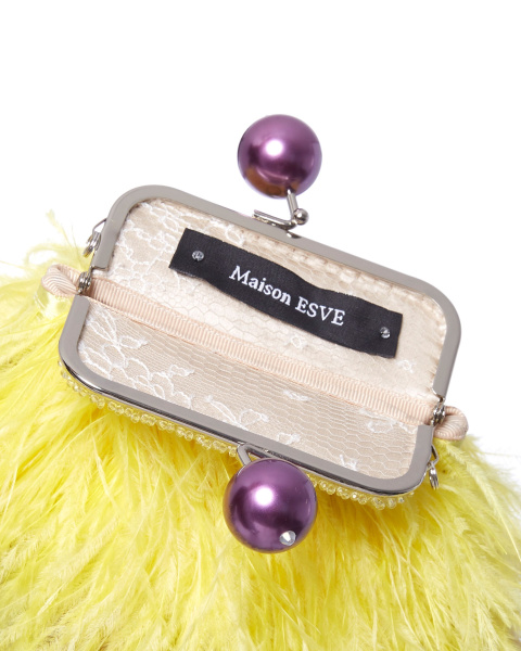 Перьевой клатч с цепочкой