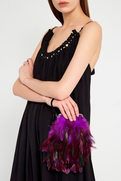 Перьевой клатч с цепочкой