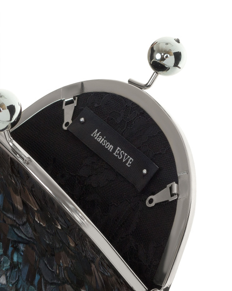 Перьевой клатч с цепочкой