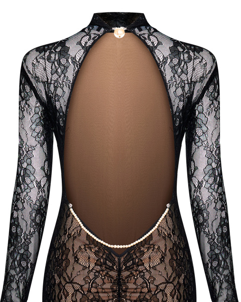 Макси платье с открытой спинкой и съемным декором