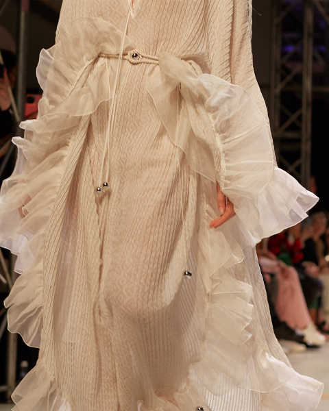 Пояс из витого шнура с бусиной