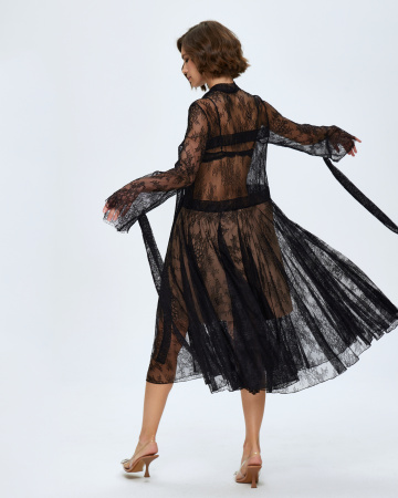 Платье кружевное с лентами