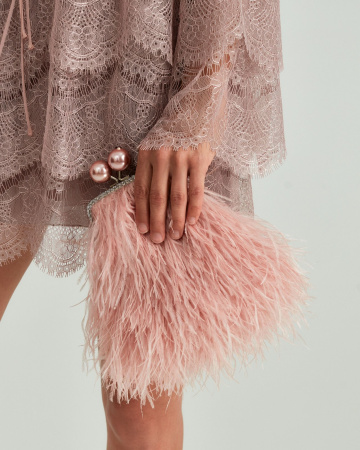 Перьевой клатч с цепочкой