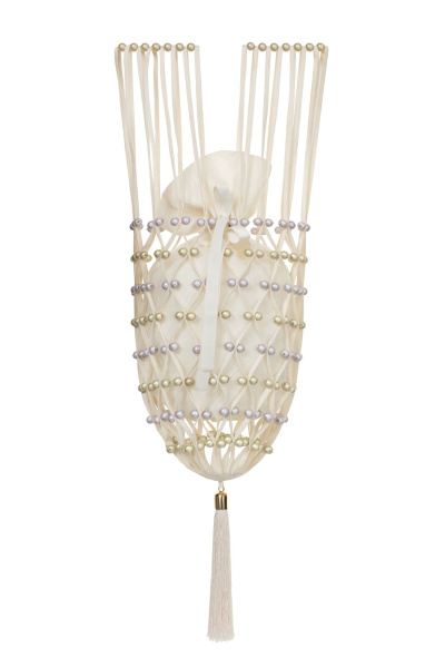 Плетеная сумка с кисточкой