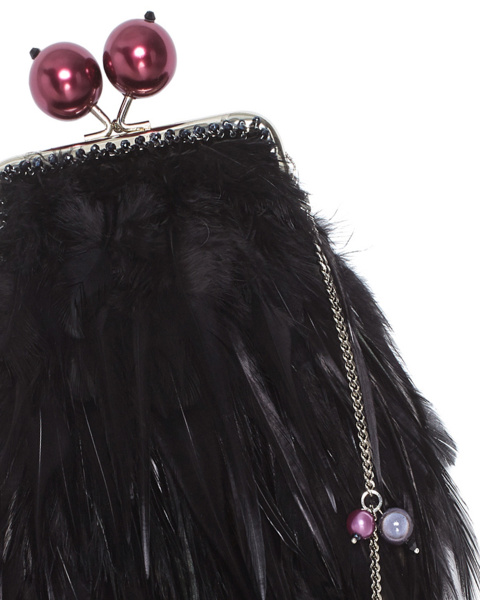 Перьевой клатч с цепочкой