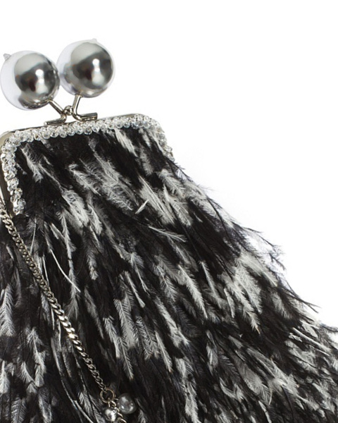 Перьевой клатч с цепочкой