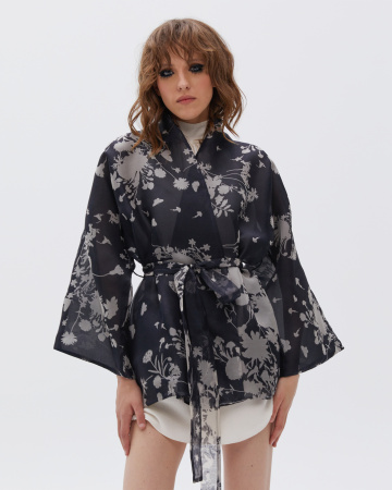 Двухслойное кимоно с поясом