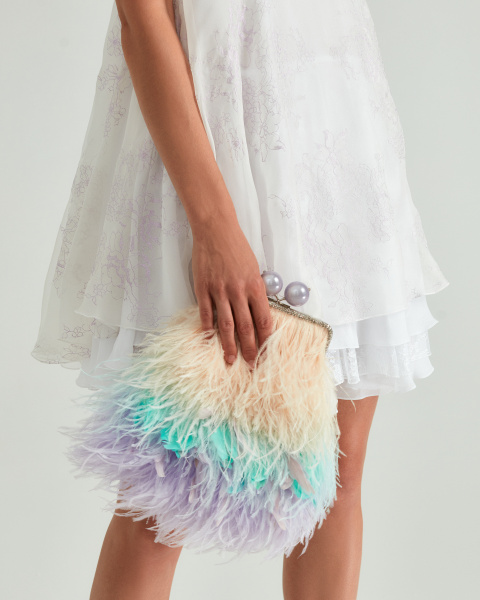 Перьевой клатч с цепочкой