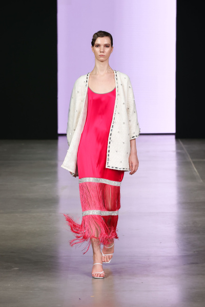 Платье-комбинация двухслойная мини с бахромой